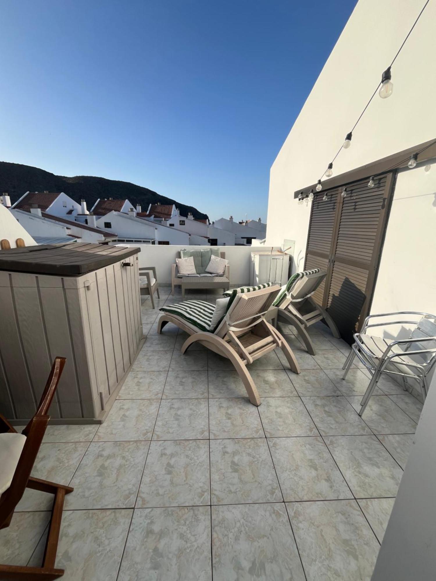 Sea View Penthouse With Large Terrace Apartment Лос Кристианос Екстериор снимка
